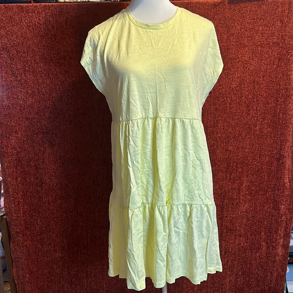 Yellow gap sundress size L.